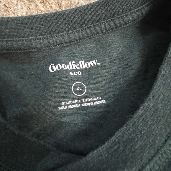 🌻Men’s XL Long sleeve🌻 - Picture 2 of 3